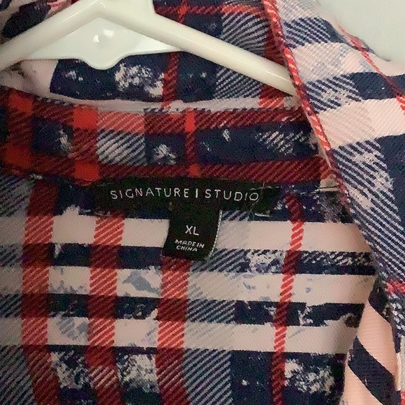 Womens XL button down shirt - Picture 6 of 11